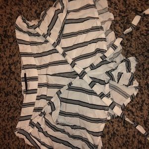 black and white stripped tie waist shorts